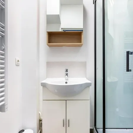 La Salamandre, 2 People, Ground Floor, Free Wi-fi 아파트 *