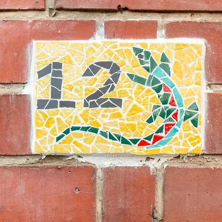 La Salamandre, 2 People, Ground Floor, Free Wi-fi 아파트 *